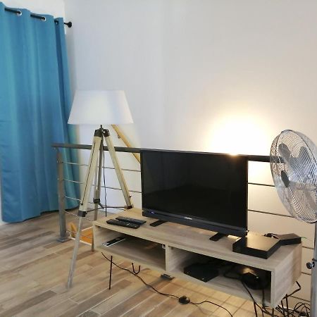 Blue Rent Apartment Bron Exterior foto