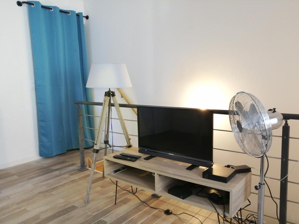 Blue Rent Apartment Bron Exterior foto