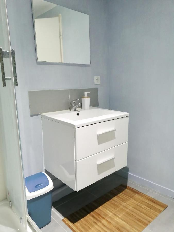 Blue Rent Apartment Bron Exterior foto